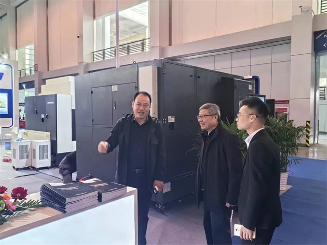 1701417909152975.jpg acdf4bb53434d48de8a41adef0a19b1.jpg